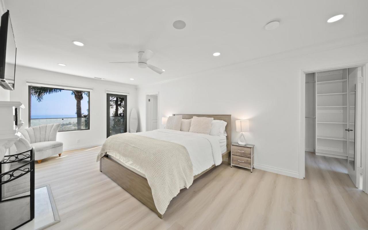 Le Chateau Los Angeles Exterior photo
