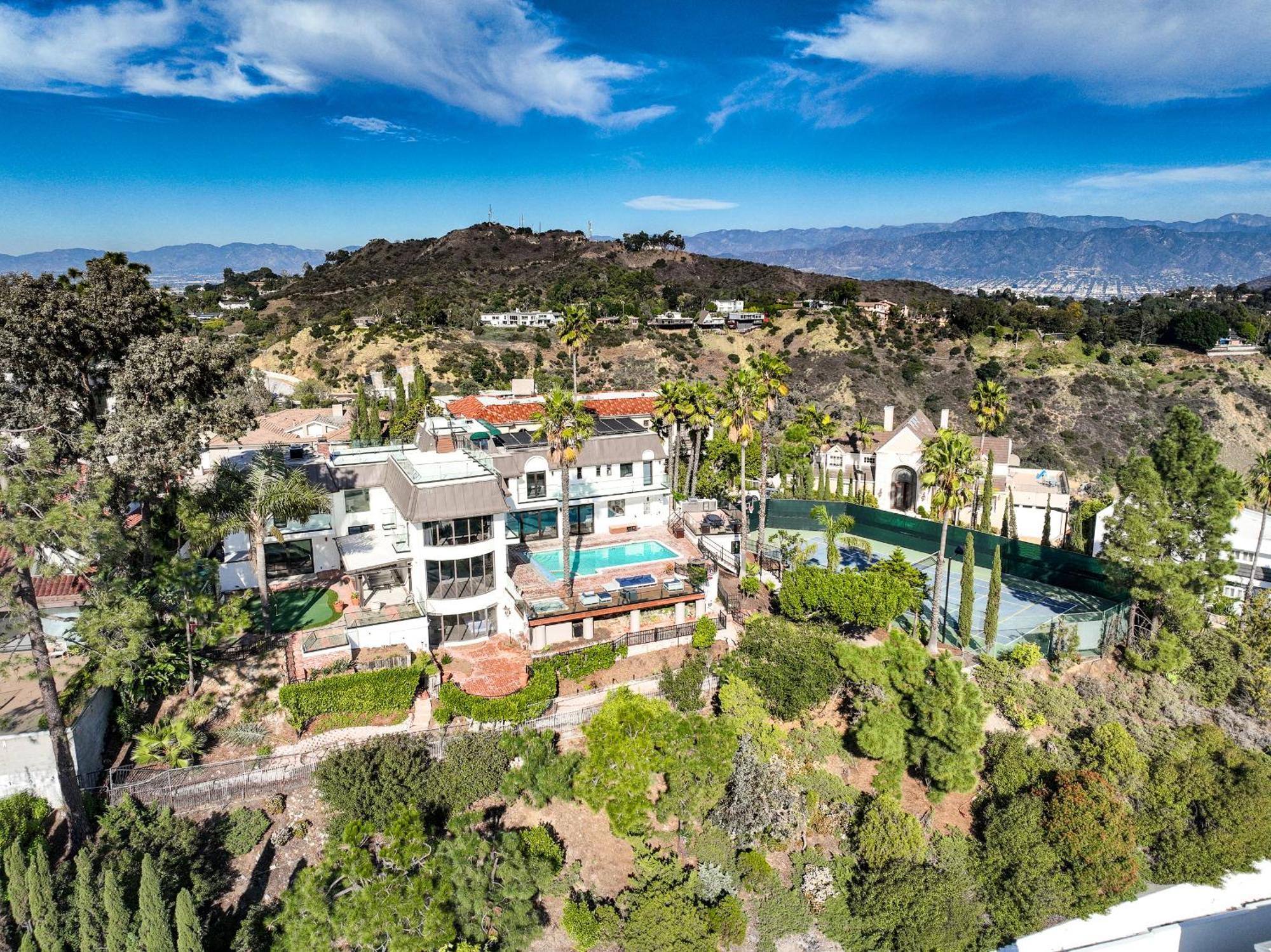 Le Chateau Los Angeles Exterior photo